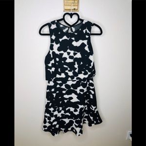 BANANA REPUBLIC Blk/tan crepe dress sleeveless 0